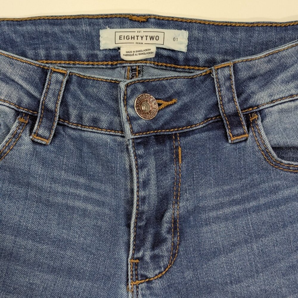 Eighty Two Women's Blue Jeans Size 1 - Picture 5 of 16